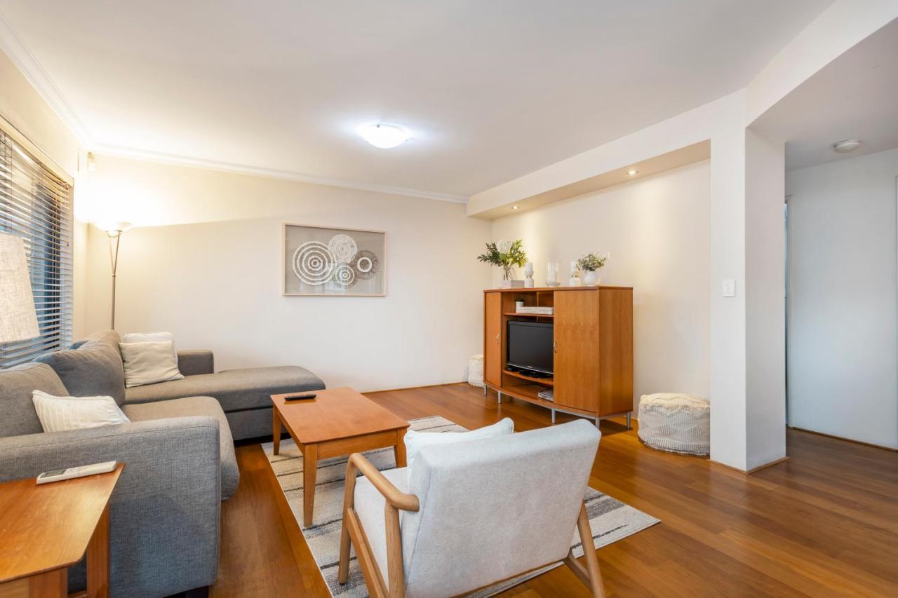 Вилла Coode Street Townhouse - Executive Escapes Перт Экстерьер фото